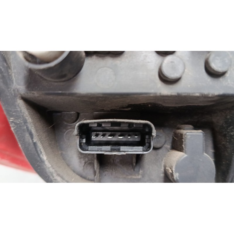 Recambio de piloto trasero derecho para renault clio iii (br0/1, cr0/1) 1.5 dci (br17, cr17) referencia OEM IAM 89035080  