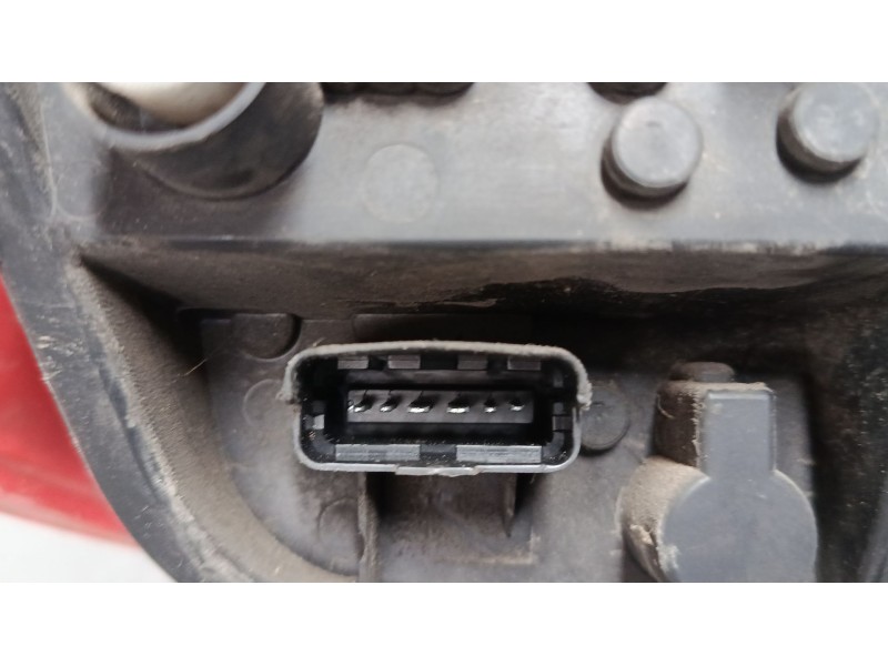 Recambio de piloto trasero derecho para renault clio iii (br0/1, cr0/1) 1.5 dci (br17, cr17) referencia OEM IAM 89035080  
