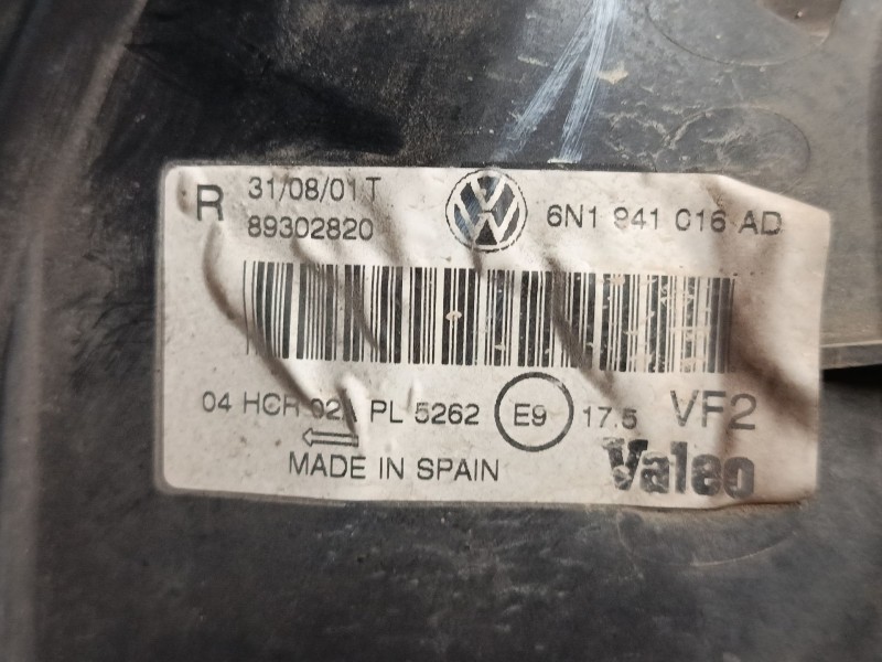 Recambio de faro derecho para volkswagen polo (6n2) 1.4 16v referencia OEM IAM 6N1941016AD  