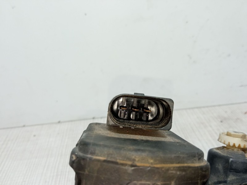 Recambio de faro izquierdo para audi a3 (8l1) 1.9 tdi referencia OEM IAM   