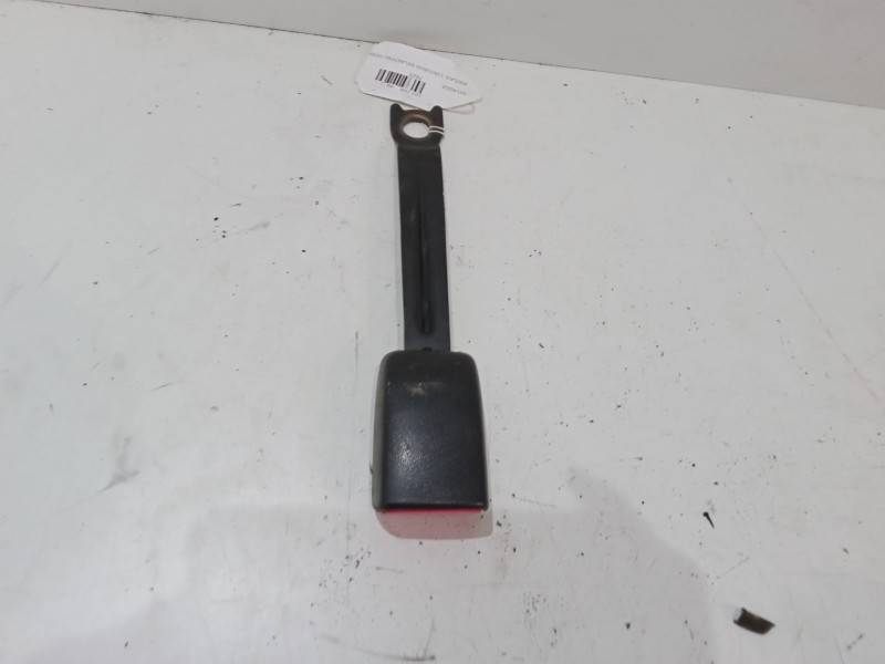 Recambio de anclaje cinturon delantero derecho para peugeot 107 (pm_, pn_) 1.4 hdi referencia OEM IAM   