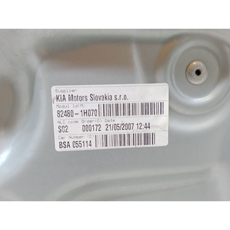 Recambio de elevalunas electrico delantero derecho para kia cee´d hatchback (ed) 1.6 crdi 115 referencia OEM IAM 824801H070  