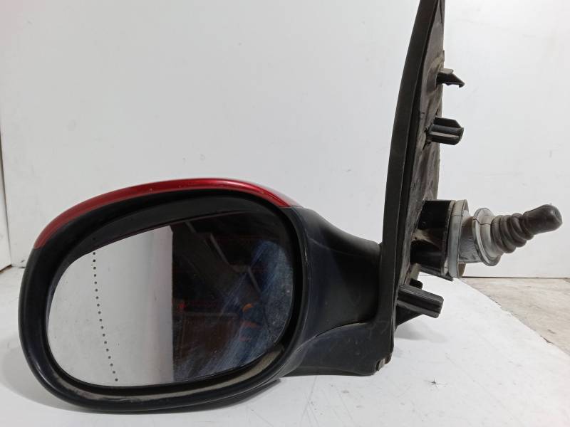 RETROVISOR IZQUIERDO 
