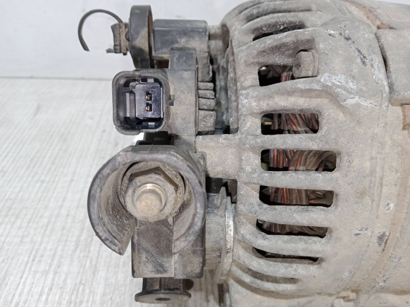 Recambio de alternador para peugeot 307 (3a/c) 1.6 hdi referencia OEM IAM 0124525035  