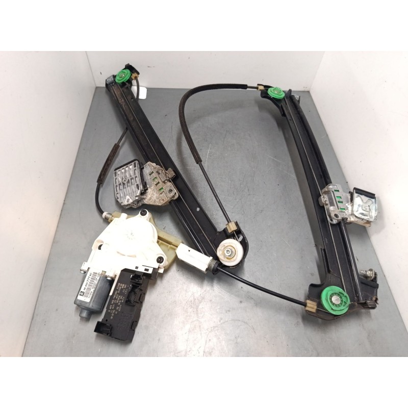 Recambio de elevalunas electrico delantero derecho para citroën c6 (td_) 2.7 hdi referencia OEM IAM 9650386080 9663077780 