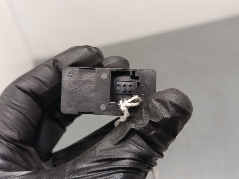 Recambio de mando elevalunas trasero izquierdo para citroën c6 (td_) 2.7 hdi referencia OEM IAM 96519387ZD  