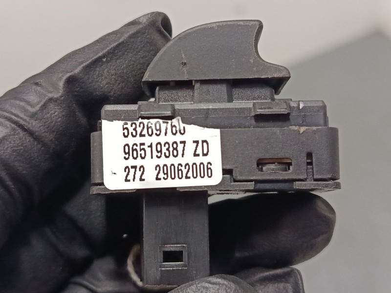 Recambio de mando elevalunas trasero derecho para citroën c6 (td_) 2.7 hdi referencia OEM IAM 96519387zd  