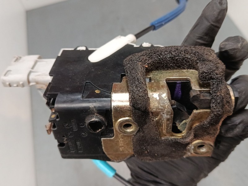 Recambio de cerradura puerta trasera derecha para citroën c6 (td_) 2.7 hdi referencia OEM IAM 9681336580  