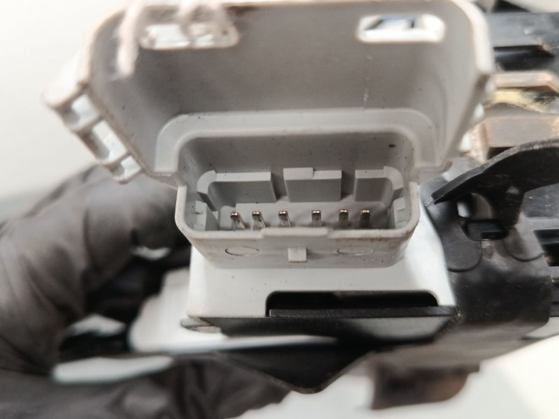 Recambio de cerradura puerta delantera izquierda para citroën c6 (td_) 2.7 hdi referencia OEM IAM 9681330880  