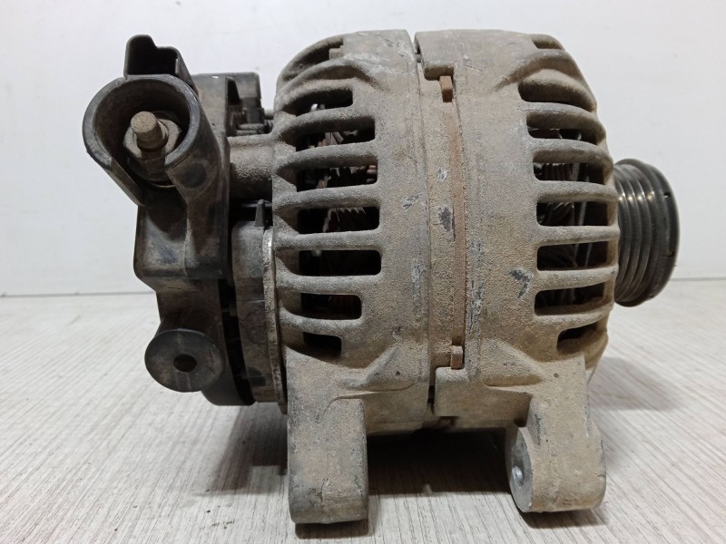 Recambio de alternador para peugeot 307 (3a/c) 1.6 hdi referencia OEM IAM 0124525035  