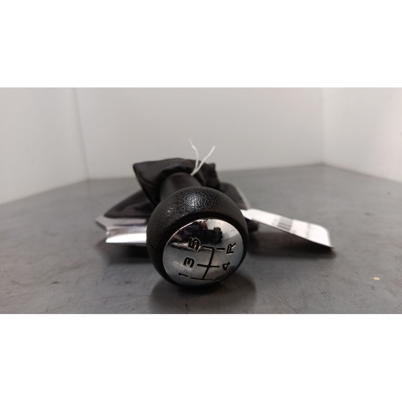Recambio de pomo palanca cambio para citroën c-elysee (dd_) 1.2 vti 82 referencia OEM IAM 9674835377  