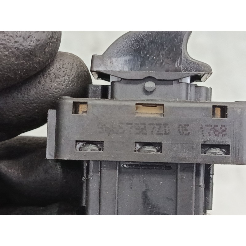 Recambio de mando elevalunas delantero derecho para citroën c-elysee (dd_) 1.2 vti 82 referencia OEM IAM 96657927ZD  