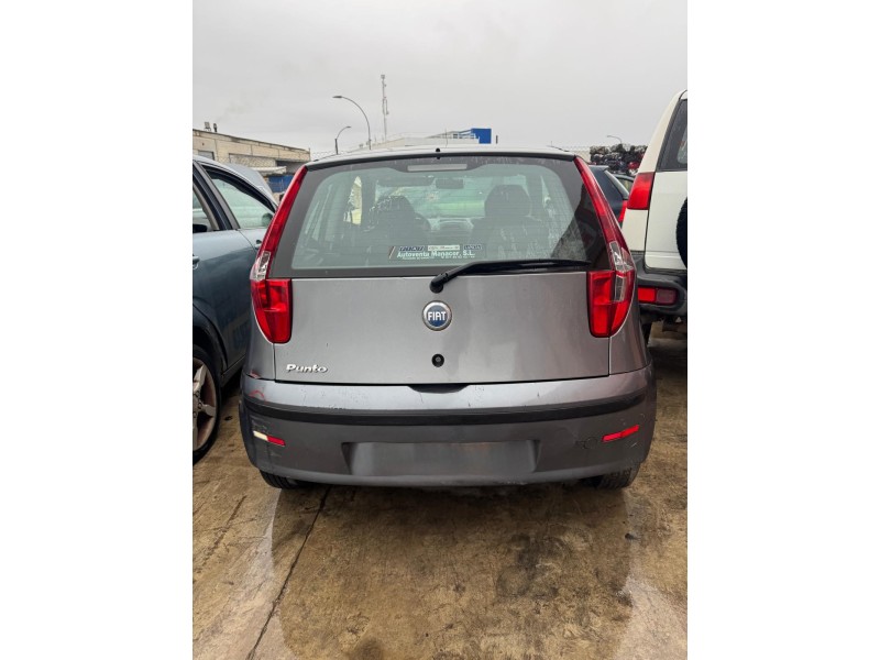 fiat punto (188_) del año 2004