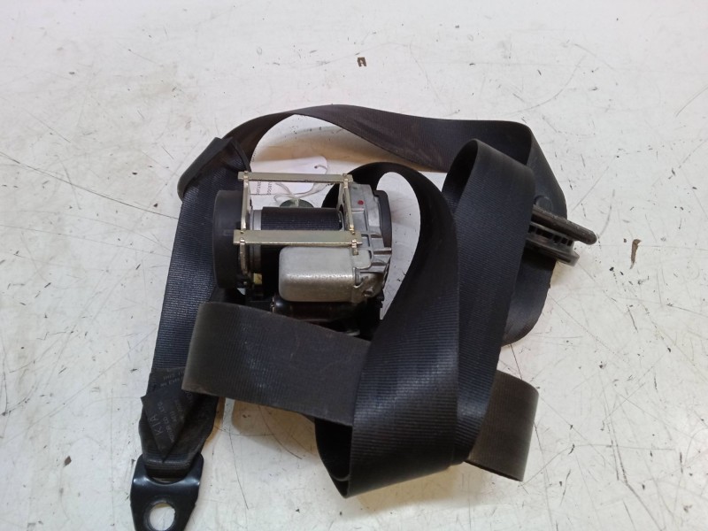 Recambio de cinturon seguridad delantero derecho para kia cee´d hatchback (ed) 1.6 crdi 115 referencia OEM IAM   