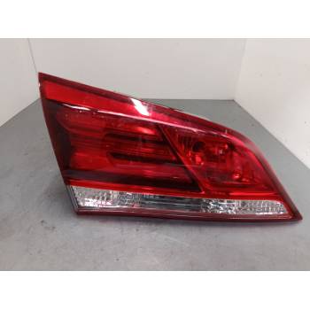 PILOTO TRASERO PORTON IZQUIERDO 924033Z600 