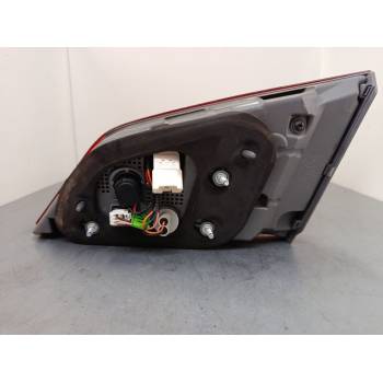 PILOTO TRASERO PORTON IZQUIERDO 924033Z600 