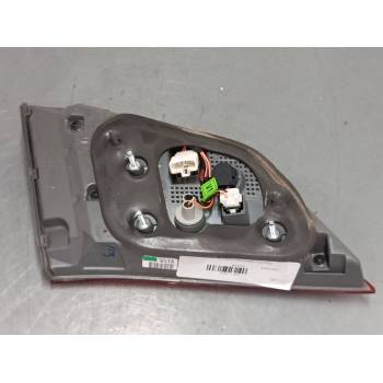 PILOTO TRASERO PORTON DERECHO 924043Z600 