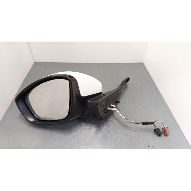 Recambio de retrovisor electrico izquierdo para peugeot 2008 i (cu_) 1.2 thp 110 / puretech 110 referencia OEM IAM 1611240880  