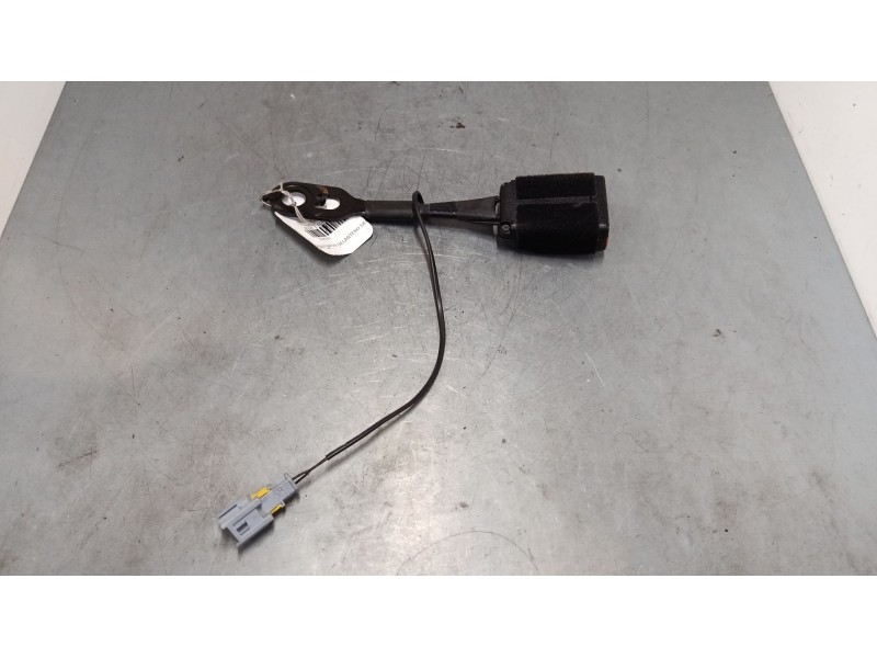 Recambio de anclaje cinturon delantero derecho para peugeot 2008 i (cu_) 1.2 thp 110 / puretech 110 referencia OEM IAM   