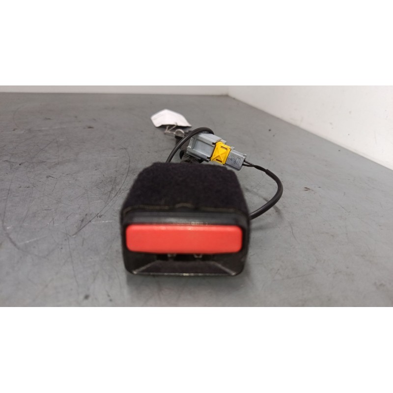 Recambio de anclaje cinturon delantero derecho para peugeot 2008 i (cu_) 1.2 thp 110 / puretech 110 referencia OEM IAM   