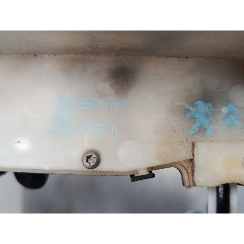 Recambio de cerradura puerta delantera derecha para peugeot 2008 i (cu_) 1.2 thp 110 / puretech 110 referencia OEM IAM 981250078