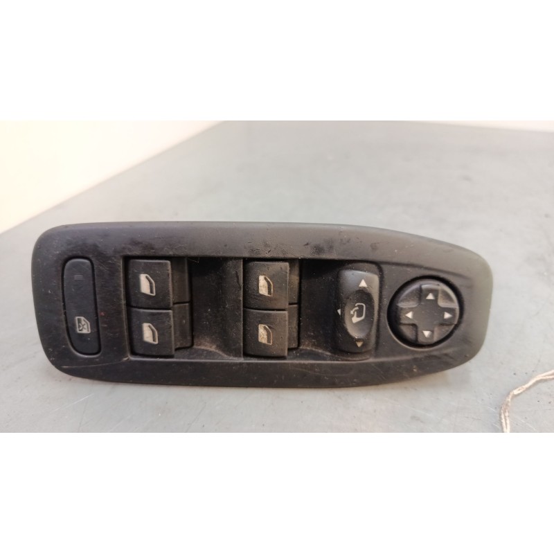 Recambio de mando elevalunas delantero izquierdo para peugeot 2008 i (cu_) 1.2 thp 110 / puretech 110 referencia OEM IAM 9674962