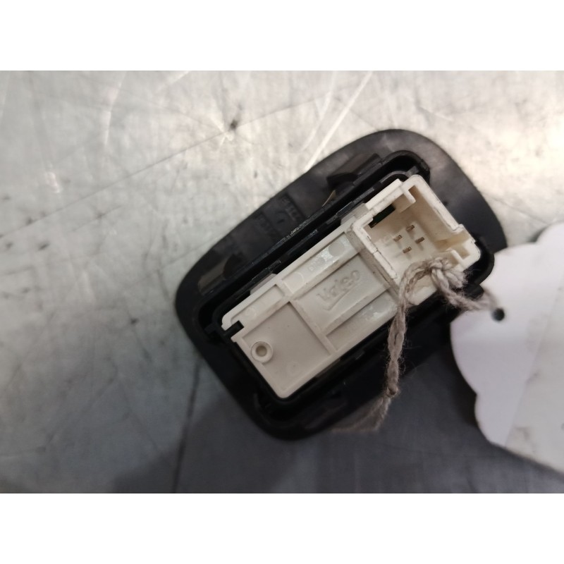 Recambio de mando elevalunas trasero izquierdo para peugeot 2008 i (cu_) 1.2 thp 110 / puretech 110 referencia OEM IAM 96751119Z