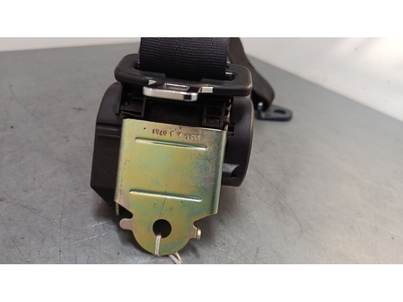 Recambio de cinturon seguridad trasero central para peugeot 2008 i (cu_) 1.2 thp 110 / puretech 110 referencia OEM IAM 96781656X