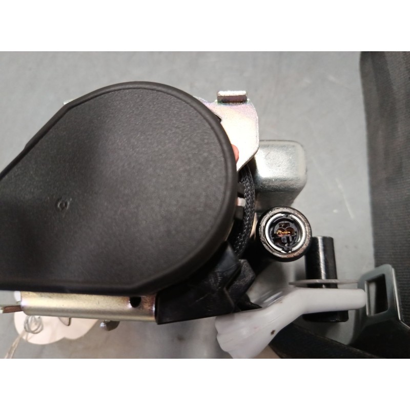 Recambio de cinturon seguridad delantero derecho para peugeot 2008 i (cu_) 1.2 thp 110 / puretech 110 referencia OEM IAM 9806315