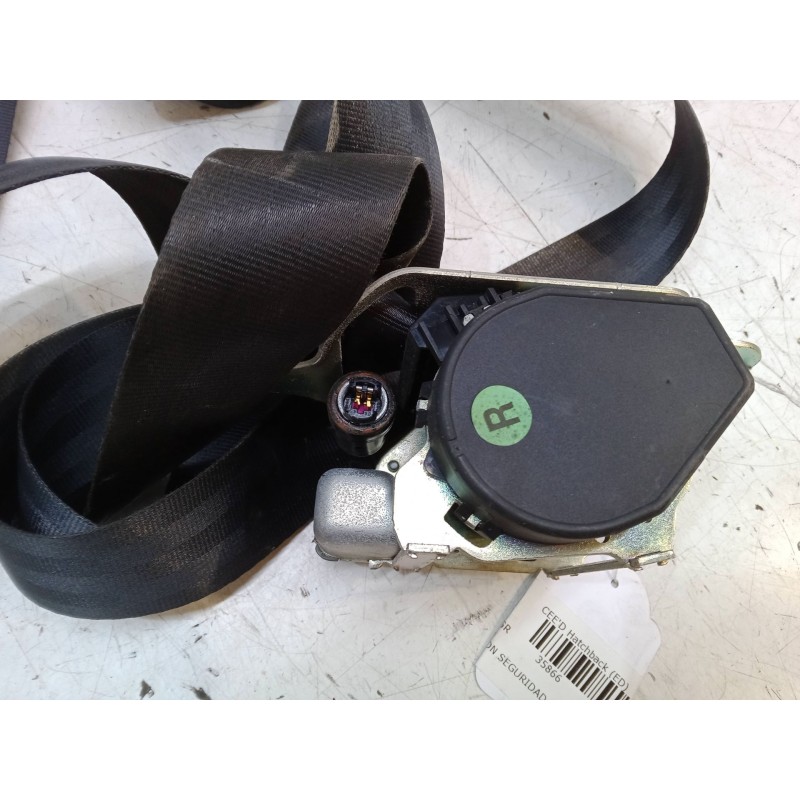 Recambio de cinturon seguridad delantero derecho para kia cee´d hatchback (ed) 1.6 crdi 115 referencia OEM IAM   
