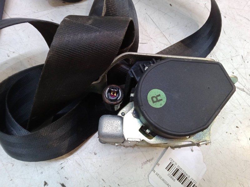 Recambio de cinturon seguridad delantero derecho para kia cee´d hatchback (ed) 1.6 crdi 115 referencia OEM IAM   