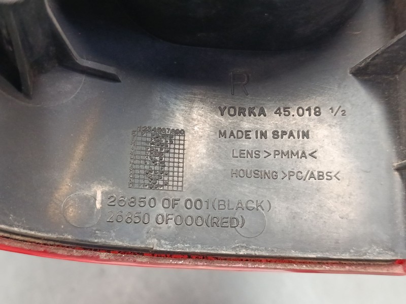 Recambio de piloto trasero derecho para nissan terrano ii (r20) 2.7 td 4wd referencia OEM IAM 26850 OF000  