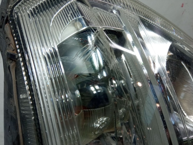 Recambio de faro derecho para opel meriva a monospace (x03) 1.3 cdti (e75) referencia OEM IAM 93321053 89308560 