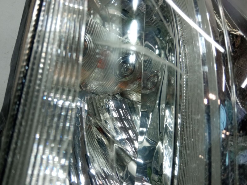 Recambio de faro derecho para opel meriva a monospace (x03) 1.3 cdti (e75) referencia OEM IAM 93321053 89308560 