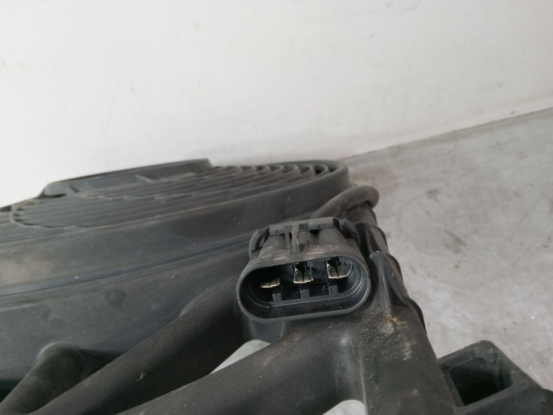 Recambio de electroventilador para opel meriva a monospace (x03) 1.3 cdti (e75) referencia OEM IAM 52406447  