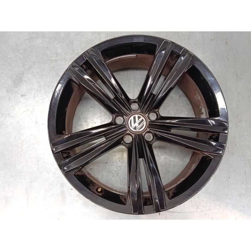 Recambio de llanta aluminio 19´´ para volkswagen tiguan (ad1, ax1) 2.0 tdi referencia OEM IAM 5NA601025E 8.5x19 ET38 