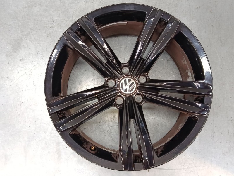 Recambio de llanta aluminio 19´´ para volkswagen tiguan (ad1, ax1) 2.0 tdi referencia OEM IAM 5NA601025E 8.5x19 ET38 