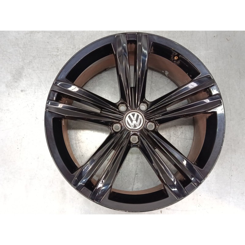 Recambio de llanta aluminio 19´´ para volkswagen tiguan (ad1, ax1) 2.0 tdi referencia OEM IAM 5NA601025E 8,5J x 19 ET38 