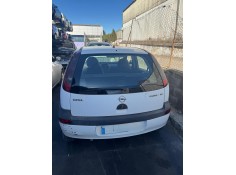 opel corsa c (x01) del año 2001 2