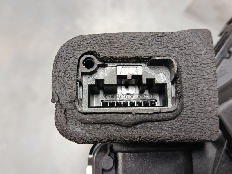 Recambio de cerradura puerta delantera izquierda para volkswagen tiguan (ad1, ax1) 2.0 tdi referencia OEM IAM 5NB837015E  