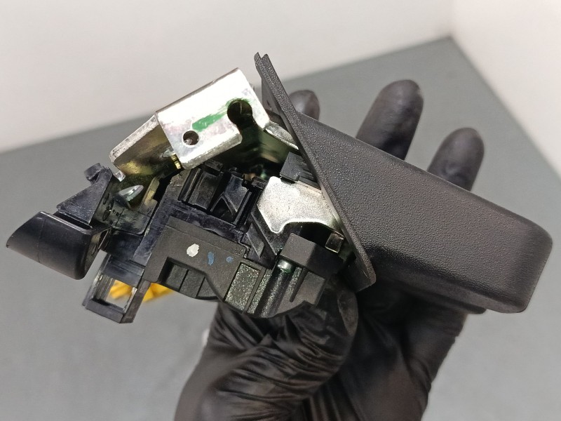 Recambio de cerradura maletero / porton para volkswagen tiguan (ad1, ax1) 2.0 tdi referencia OEM IAM 5NA82750613S  