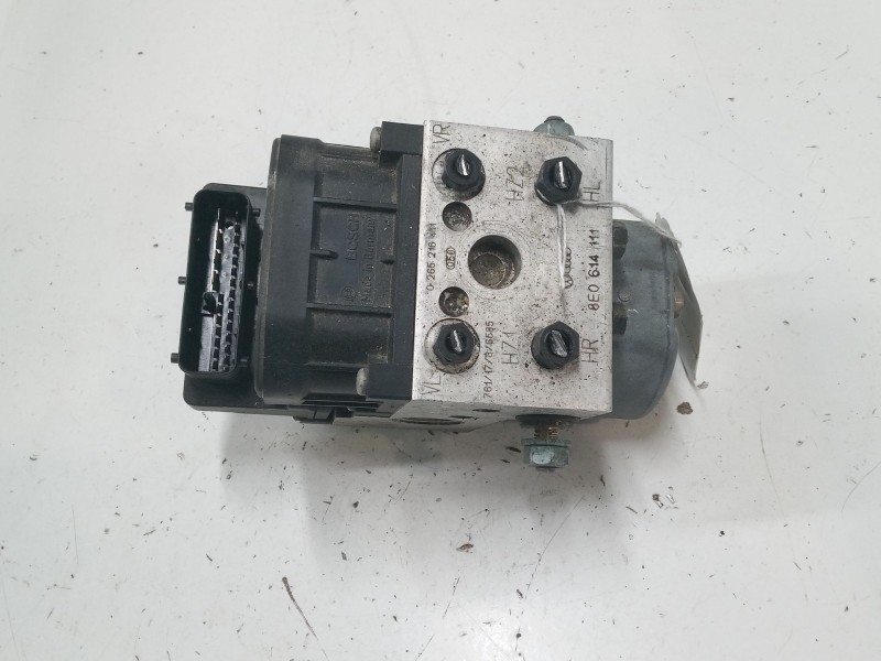 Recambio de abs para audi a4 b5 avant (8d5) 1.9 tdi referencia OEM IAM 0273004132  
