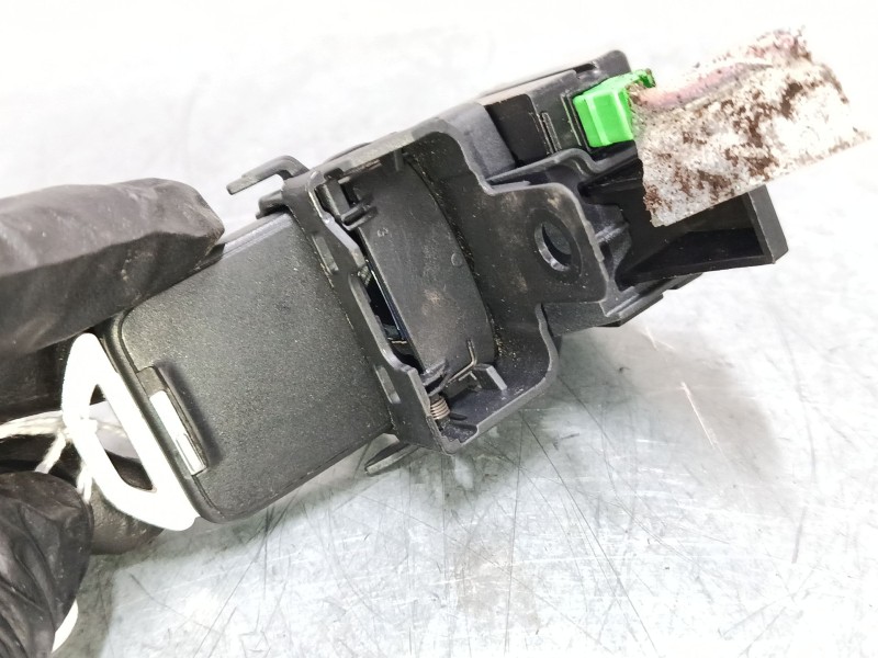 Recambio de clausor para volvo v40 hatchback (525) d2 referencia OEM IAM 28227917 2009DJ0209 