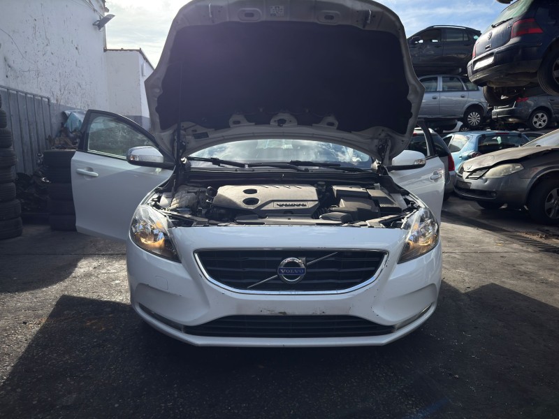 volvo v40 hatchback (525) del año 2012