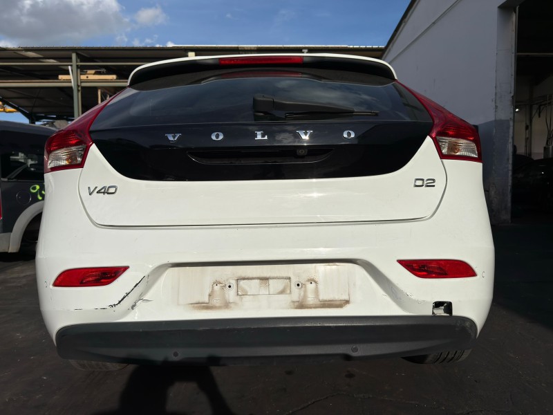 volvo v40 hatchback (525) del año 2012