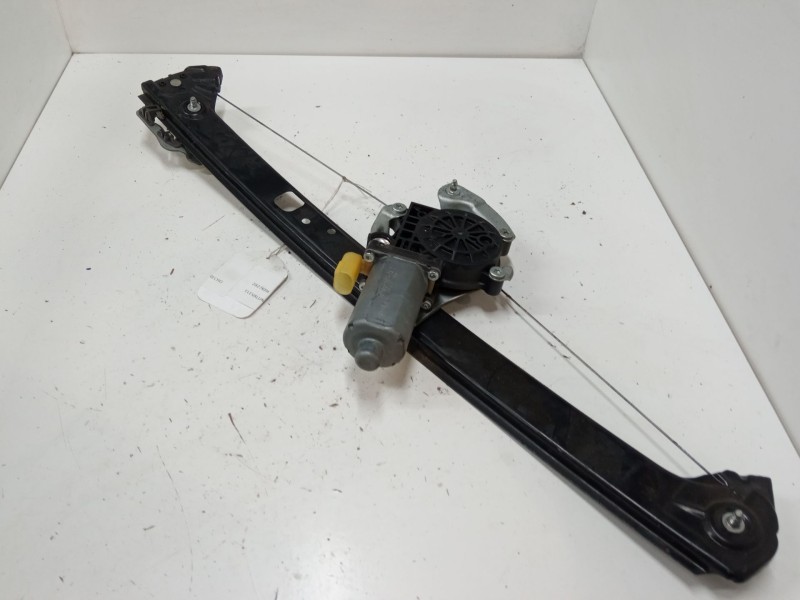 Recambio de elevalunas electrico trasero derecho para bmw x5 (e53) 3.0 d referencia OEM IAM 83810229  