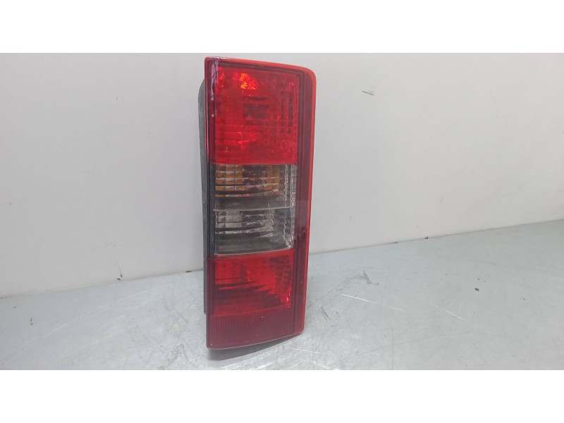 Recambio de piloto trasero derecho para opel combo tour 1.4 referencia OEM IAM   