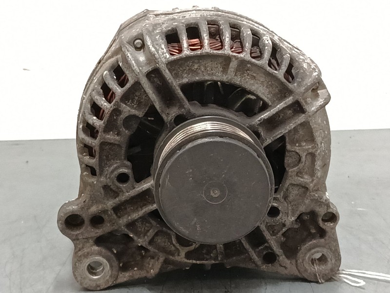 Recambio de alternador para seat ibiza iii (6l1) 1.9 tdi referencia OEM IAM 028903028E  