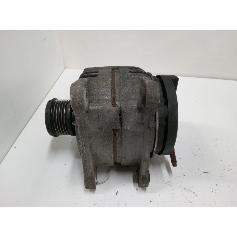 Recambio de alternador para renault clio iii (br0/1, cr0/1) 1.5 dci (c/br0g, c/br1g) referencia OEM IAM 0124425637  