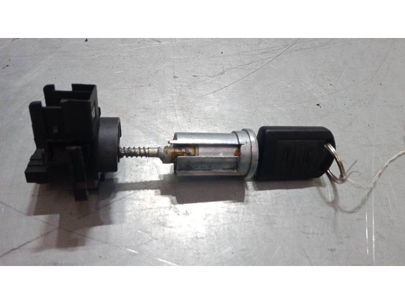 Recambio de clausor para opel corsa c (x01) 1.2 (f08, f68) referencia OEM IAM   